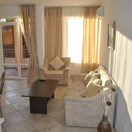 Апартамент Casa Brava 2 *